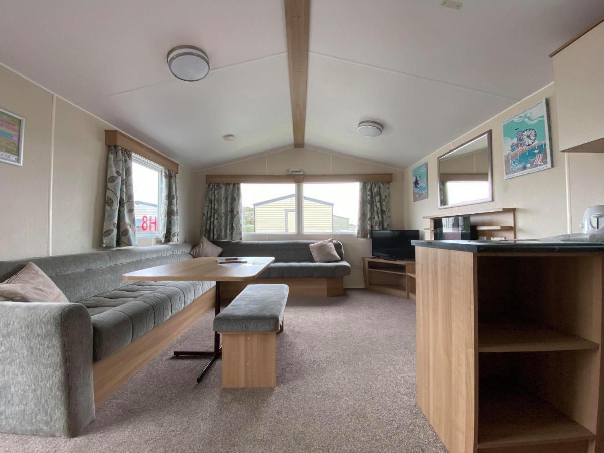 Holiday In Caravan Millom Exterior foto