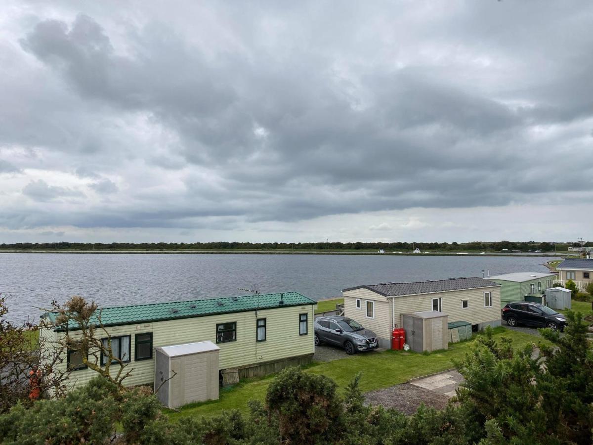 Holiday In Caravan Millom Exterior foto