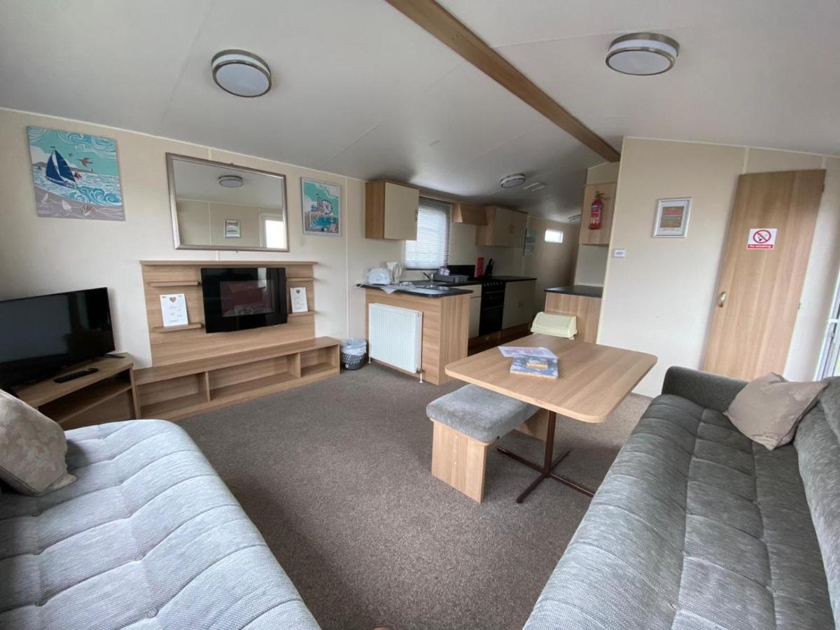 Holiday In Caravan Millom Exterior foto