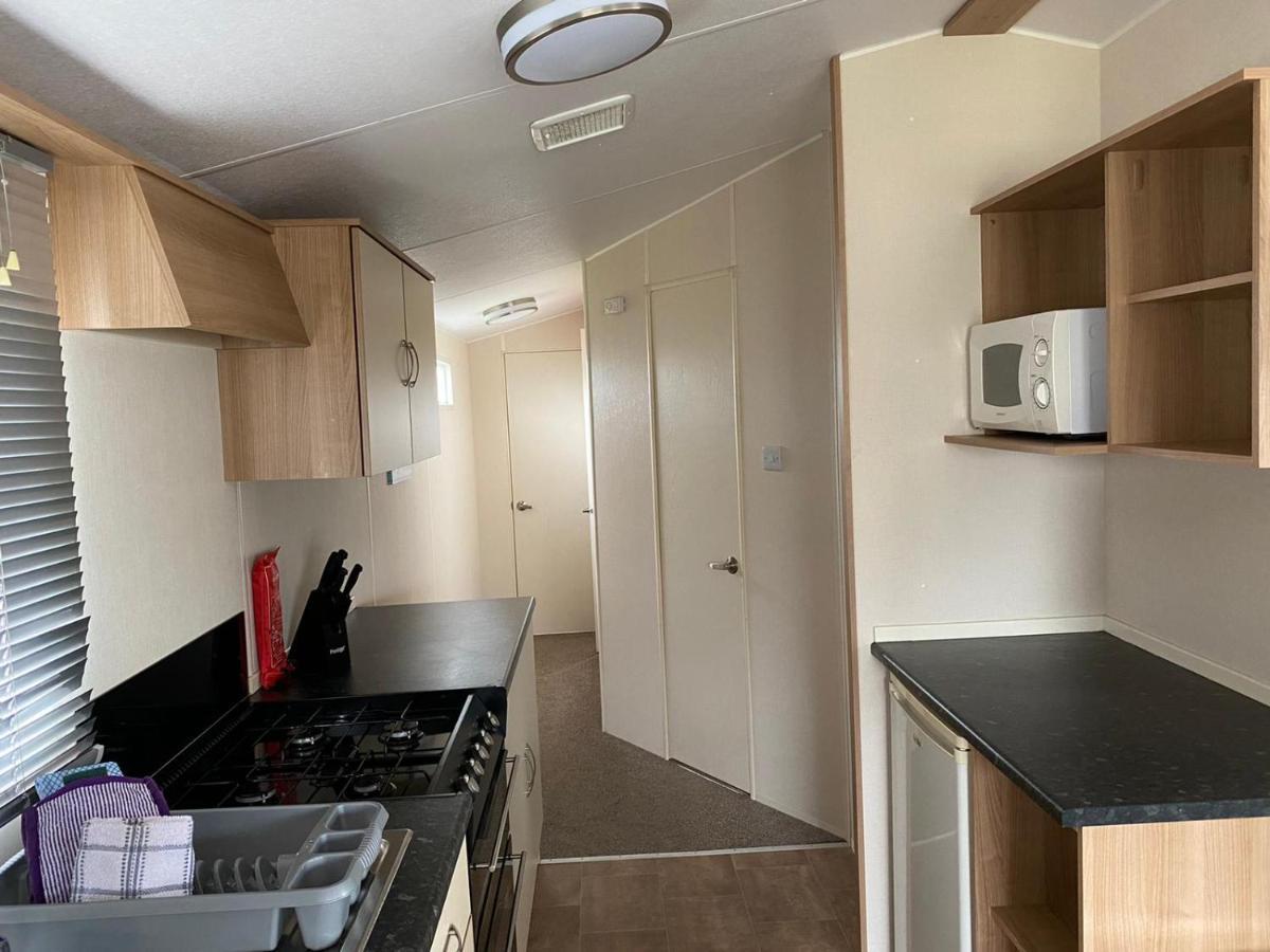 Holiday In Caravan Millom Exterior foto